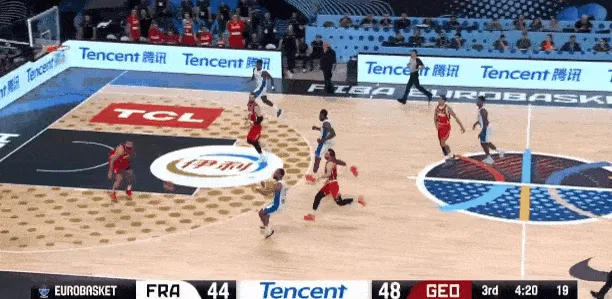 关于赛地聚焦：欧超杯官宣日热度飙升，俄克拉荷马雷霆手感冰凉，底气十足，年轻球员获得机会的信息九游登录入口